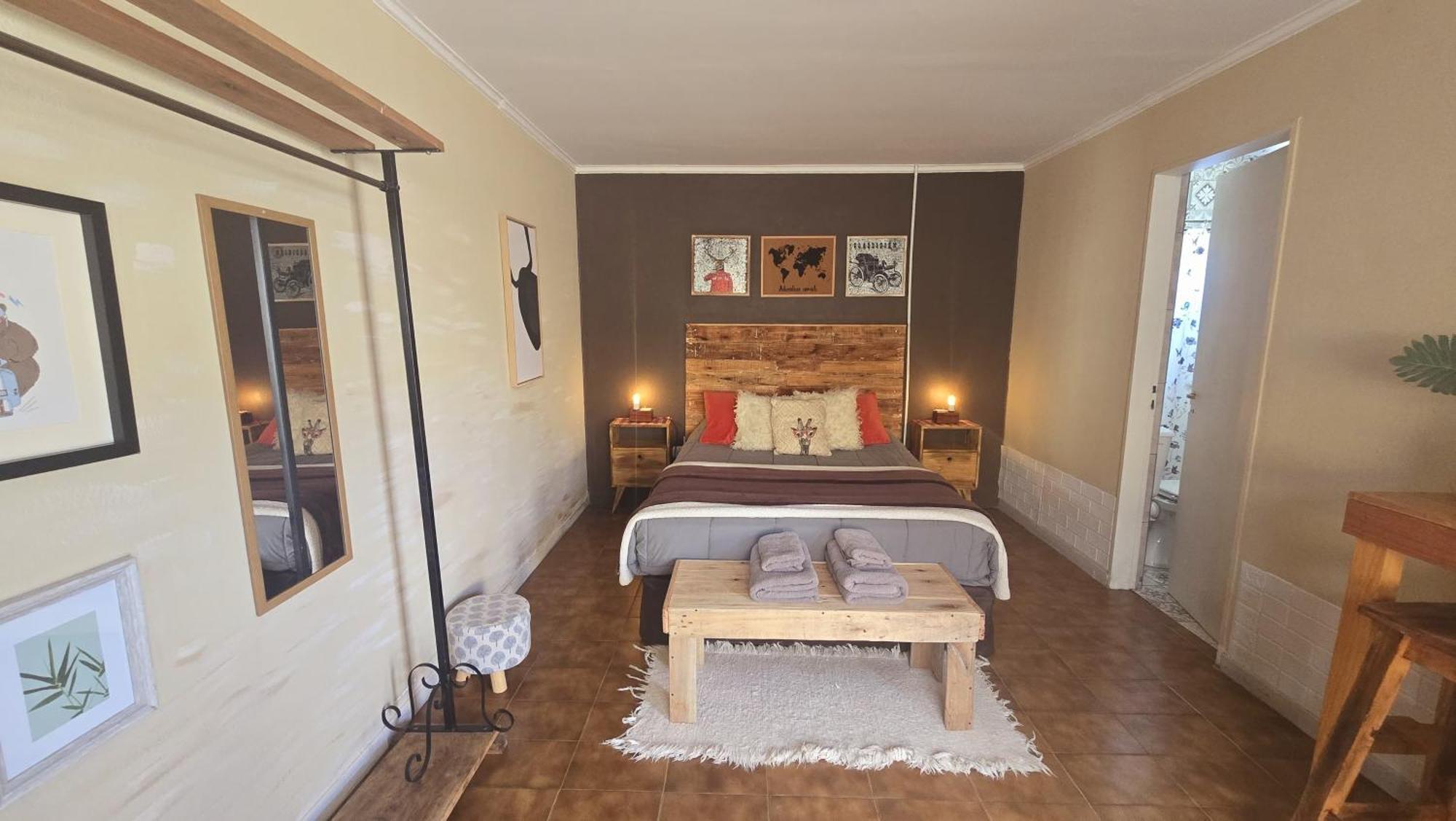 Hostel Del Lago, Habitaciones Privadas Y Cabanas Ел Чалтен Екстериор снимка