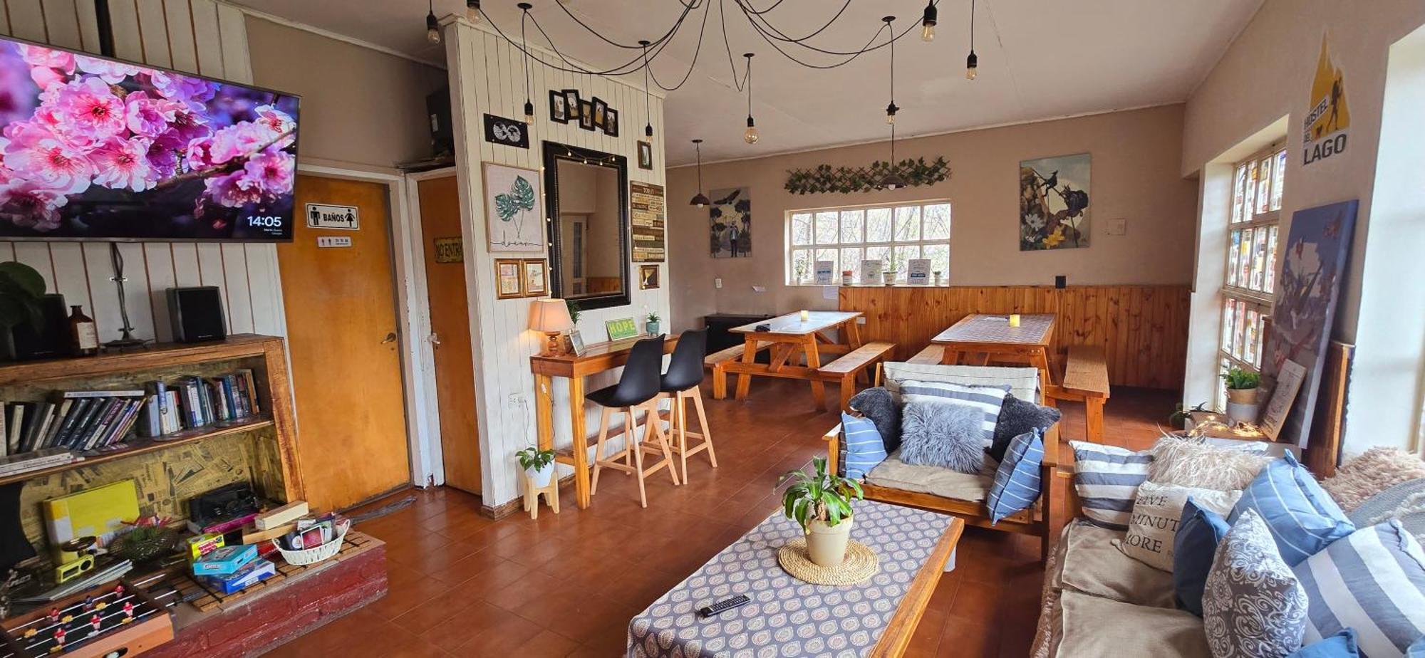 Hostel Del Lago, Habitaciones Privadas Y Cabanas Ел Чалтен Екстериор снимка