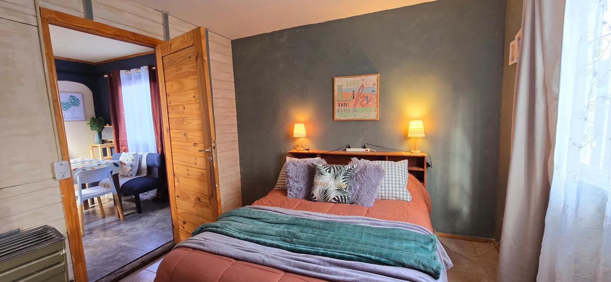 Hostel Del Lago, Habitaciones Privadas Y Cabanas Ел Чалтен Екстериор снимка